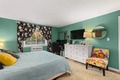 60 Jervis Avenue #60, Farmingdale, NY 11735 - Photo 11