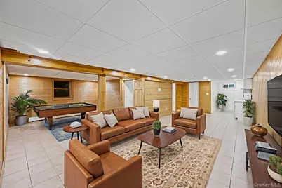 187 Audwin Drive, Islip Terrace, NY 11752 - Photo 17