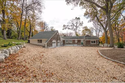 117 Locust Lane, Northport, NY 11768 - Photo 17