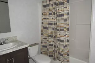 525 57 Riverleigh Ave, Riverhead, NY 11901 - Photo 3