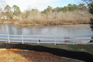 525 57 Riverleigh Ave, Riverhead, NY 11901 - Photo 7