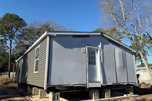 525 57 Riverleigh Ave, Riverhead, NY 11901 - Photo 5