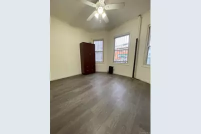 33-20 Farrington Street, Flushing, NY 11354 - Photo 7