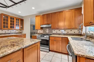 124 Fleets Cove Rd, Huntington, NY 11743 - Photo 13