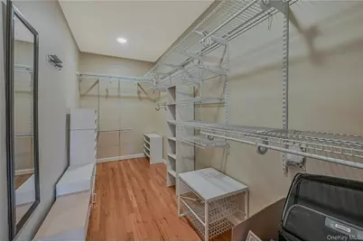 124 Fleets Cove Road, Huntington, NY 11743 - Photo 21