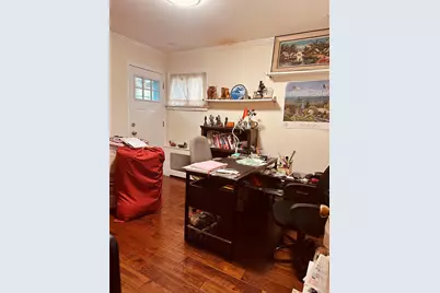 100 Memphis Avenue, Floral Park, NY 11001 - Photo 9