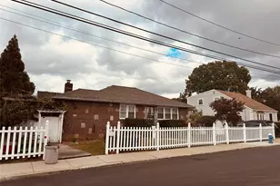 100 Memphis Ave, Floral Park, NY 11001 - Photo 3