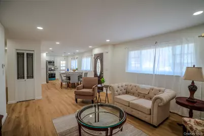 38 Arlene Drive, Brentwood, NY 11717 - Photo 5