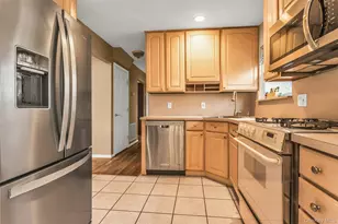 77 Marvin Ln, Commack, NY 11725 - Photo 7