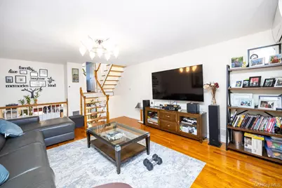 197 Park Drive N, New York, NY 10314 - Photo 23