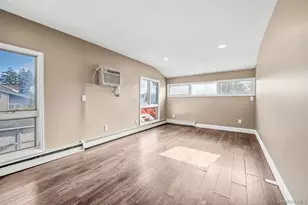 185 Throop St, West Babylon, NY 11704 - Photo 21