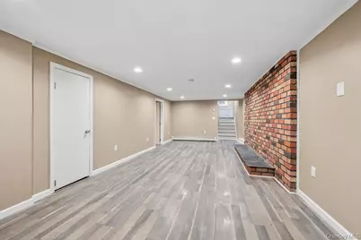 185 Throop Street, West Babylon, NY 11704 - Photo 13