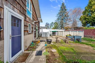 185 Throop St, West Babylon, NY 11704 - Photo 7