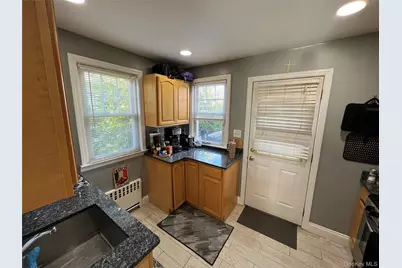 23 Merritt Avenue #Fl 1, Eastchester, NY 10709 - Photo 17