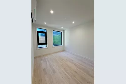 40-09 29th Street #2F, Long Island City, NY 11101 - Photo 9