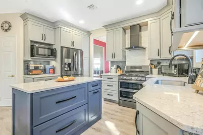 6 Laurel Crescent, Manorville, NY 11949 - Photo 19