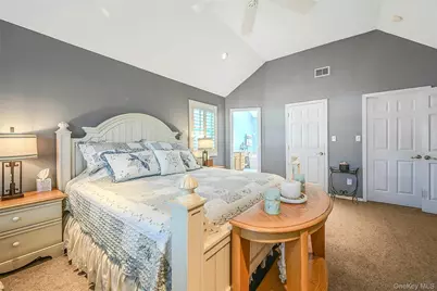 6 Laurel Crescent, Manorville, NY 11949 - Photo 31