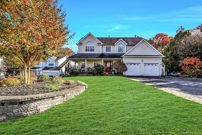 6 Laurel Crescent, Manorville, NY 11949 - Photo 1