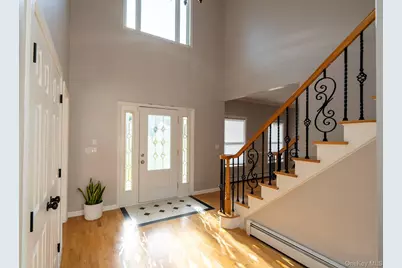 107 Denniston Drive, New Windsor, NY 12553 - Photo 5