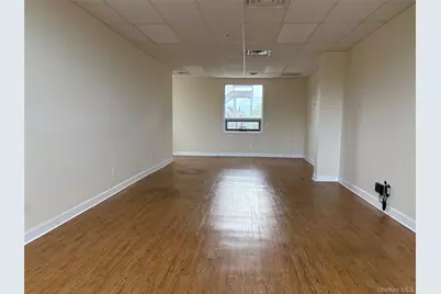 192-14 Northern Boulevard, Flushing, NY 11358 - Photo 5