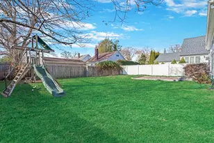 205 Lenox Rd, Huntington Station, NY 11746 - Photo 21