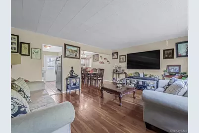 205 Lenox Road, Huntington Station, NY 11746 - Photo 3