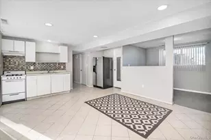 19 Biscayne Dr, Selden, NY 11784 - Photo 19