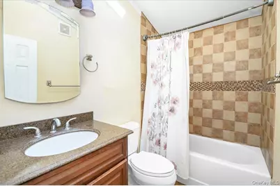 19 Biscayne Drive, Selden, NY 11784 - Photo 15