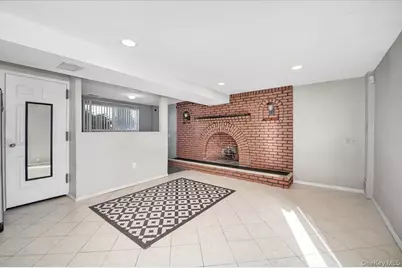 19 Biscayne Drive, Selden, NY 11784 - Photo 17