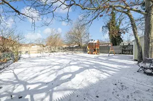 19 Biscayne Dr, Selden, NY 11784 - Photo 33