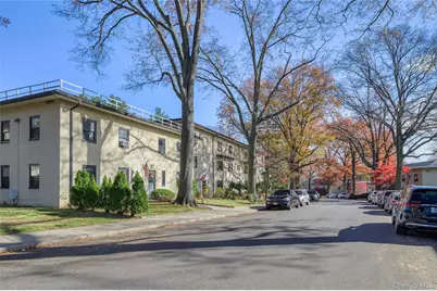 19 Manchester Road #2R   (B-22), Eastchester, NY 10709 - Photo 3
