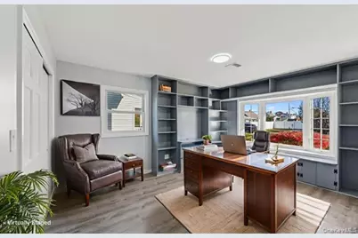 244 Water Lane S, Wantagh, NY 11793 - Photo 9