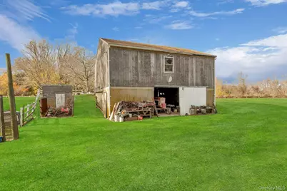 1760 Albertson Lane, Greenport, NY 11944 - Photo 25