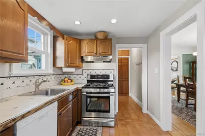 115 Wicks Lane, Malverne, NY 11565 - Photo 23