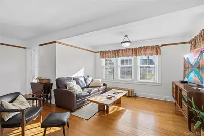 115 Wicks Lane, Malverne, NY 11565 - Photo 11