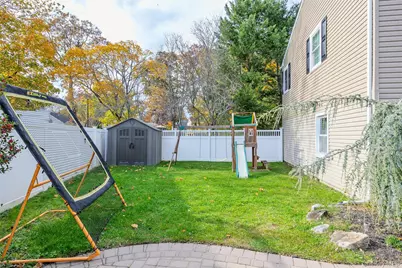 37 Lakeside Avenue, Lake Grove, NY 11755 - Photo 33