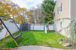 37 Lakeside Ave, Lake Grove, NY 11755 - Photo 33