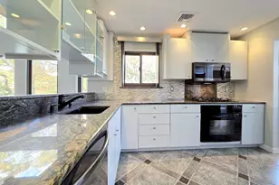 64 Timber Ridge Dr, Holbrook, NY 11741 - Photo 7