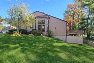 64 Timber Ridge Dr, Holbrook, NY 11741 - Photo 31