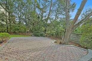 12 Cross Hill Rd, Eastchester, NY 10709 - Photo 13