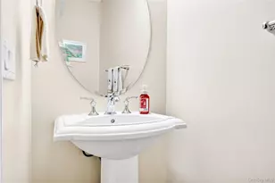 14 Harbor Pointe Dr, Haverstraw, NY 10927 - Photo 13