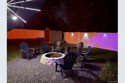 425 Blue Point Road, Farmingville, NY 11738 - Photo 29