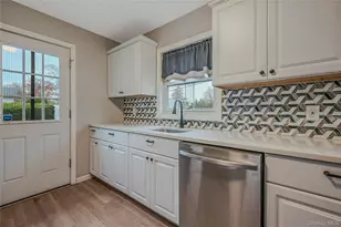 425 Blue Point Rd, Farmingville, NY 11738 - Photo 11