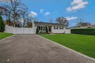 425 Blue Point Rd, Farmingville, NY 11738 - Photo 3