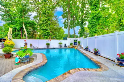 338 Cold Spring Road, Syosset, NY 11791 - Photo 21