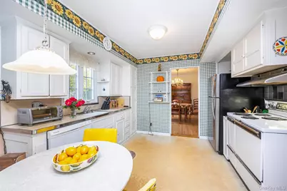 65 Old Mill Road, Manhasset, NY 11030 - Photo 7