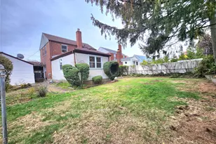 306 Beebe Rd, Mineola, NY 11501 - Photo 21