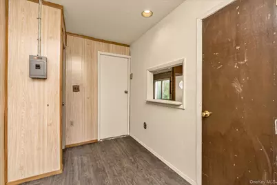 1 Ranch Lane, Levittown, NY 11756 - Photo 9