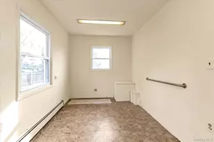 1 Ranch Ln, Levittown, NY 11756 - Photo 11