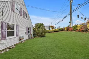 1 Ranch Ln, Levittown, NY 11756 - Photo 17